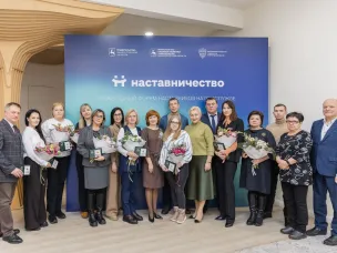 Госслужащие Нижегородской области награждены знаком отличия «Почетный наставник»
