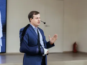Слушатели II сезона проекта "Лидеры Нижегородской области" встретились в КУПНО с министром кадровой и молодёжной политики региона Сергеем Бочаровым.