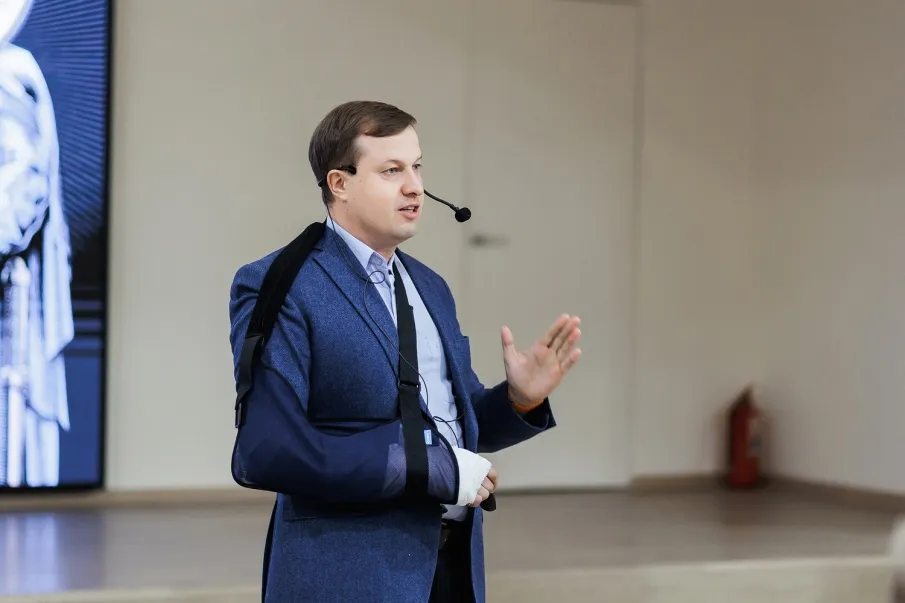 Слушатели II сезона проекта "Лидеры Нижегородской области" встретились в КУПНО с министром кадровой и молодёжной политики региона Сергеем Бочаровым.
