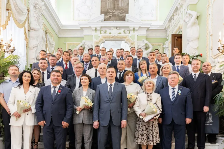 Государственные награды вручили 51 нижегородцу за особые заслуги в труде
